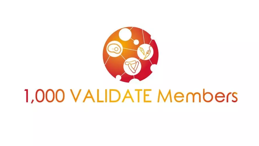 1000 members news feed