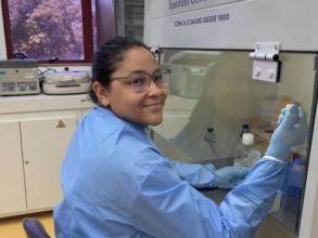 Jéssica Brandão Dos Santos - VALIDATE's 1,000th member working at her lab in FIOCRUZ